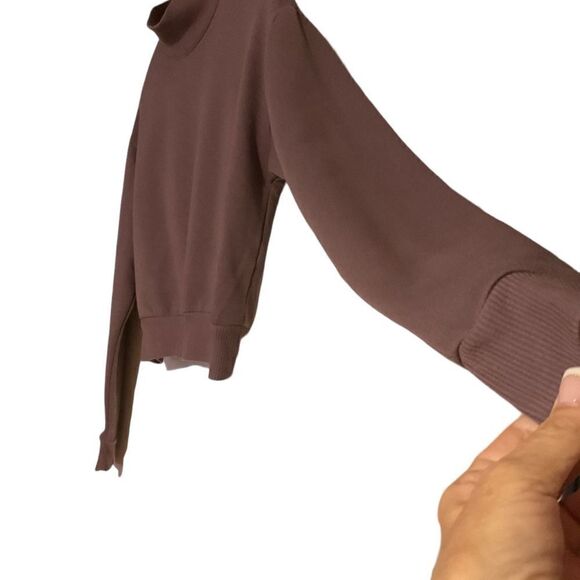 Cropped Sweatshirt Size Small - Picture 6 of 7